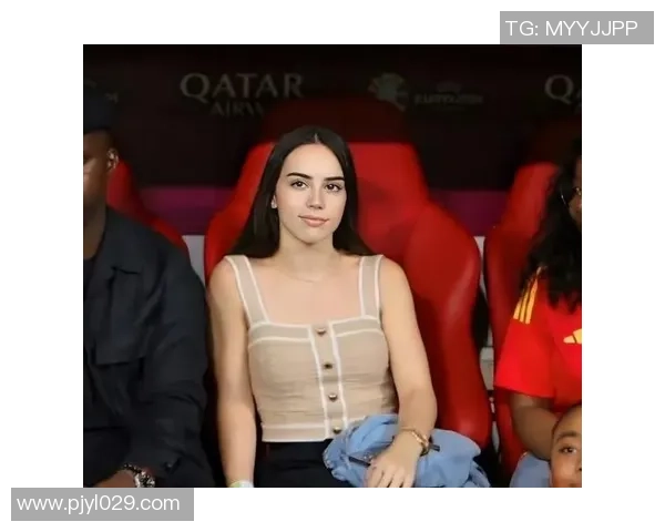 亚马尔与巴尔德拿费尔轻松调侃伤疤趣事仿佛哈利波特的魔法世界