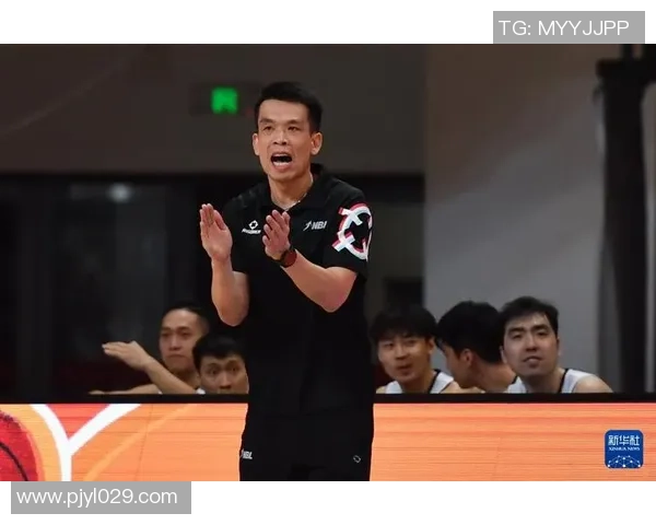 香港金牛创造历史成就三连冠荣耀时刻震撼NBL赛场